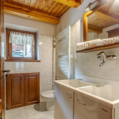 Casa Beatrice - Wifi, Parcheggio E Vista Montagna - Cour 0231 * קורמאיור